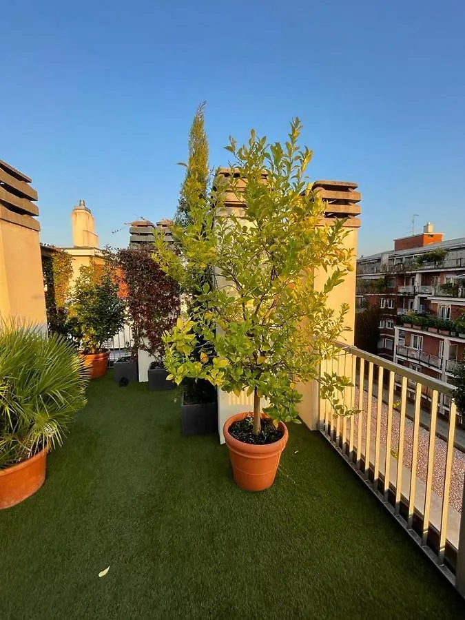 Apartment Giresio 41 - Your Penthouse With Rooftop Garden In Milano Navigli - Wifi