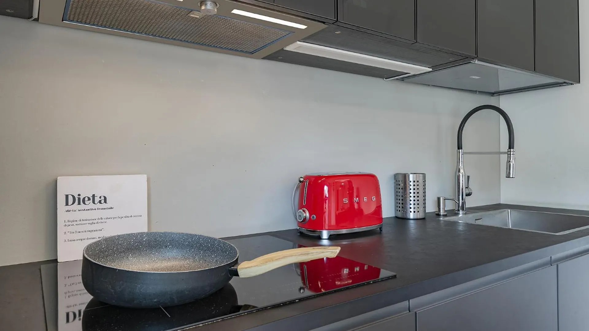 Giresio 41 - Your Penthouse With Rooftop Garden In Milano Navigli - Wifi 0*, Milan