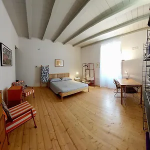 Guiscarda Turismo , Bari Italy